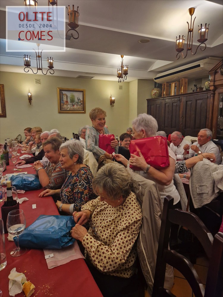 La Asociaci�n de Jubilados de Olite celebra su fiesta anual.