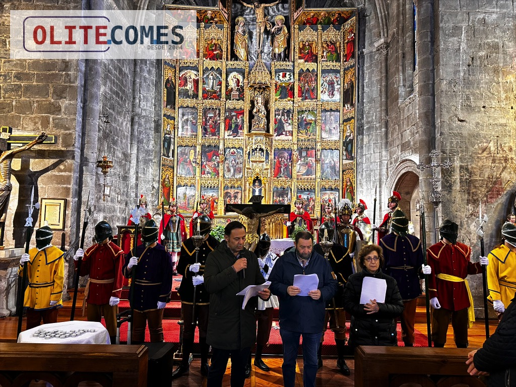 A primera hora del d�a Olite ha rezado el Via Crucis