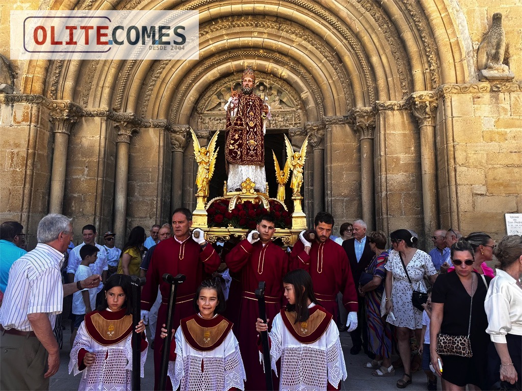 Olite celebra la festividad de San Pedro, copatr�n de la ciudad junto a la Virgen del C�lera