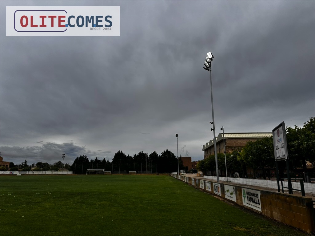 Una tormenta el�ctrica causa da�os en el campo de f�tbol y el alumbrado p�blico de Olite