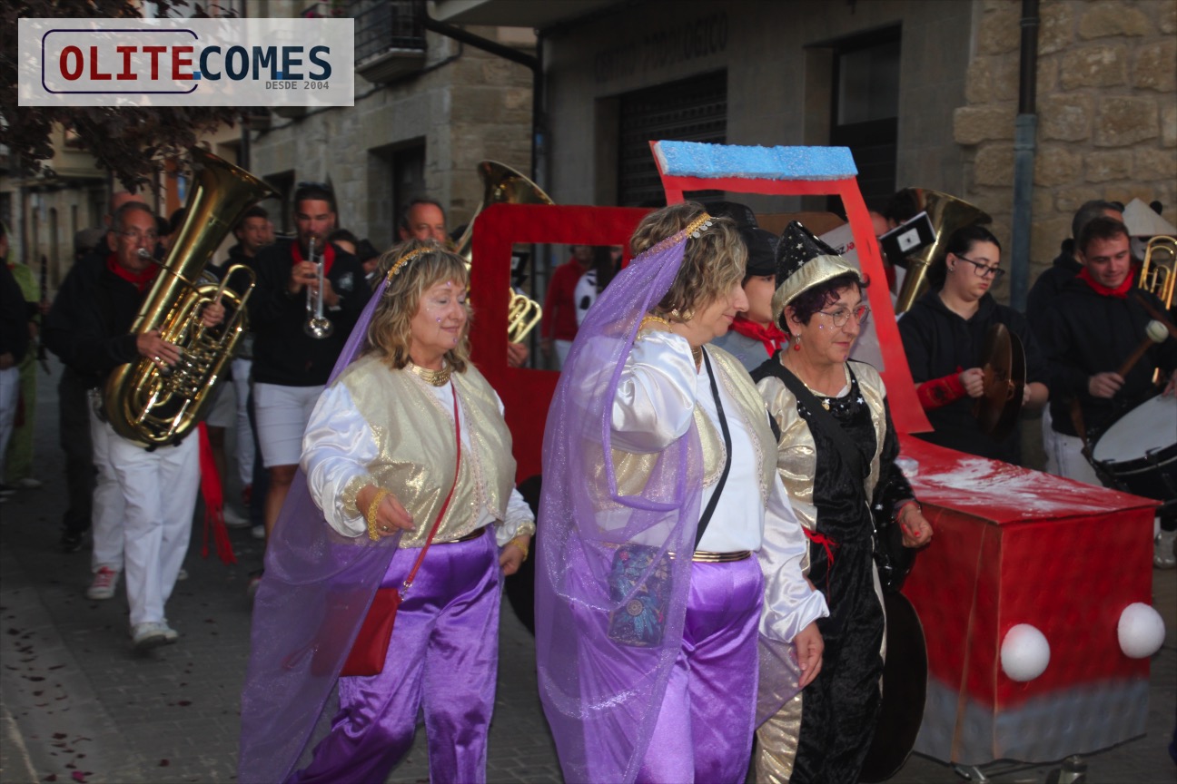 La tradicional Diana de las Mujeres transcurre por las Calles de Olite