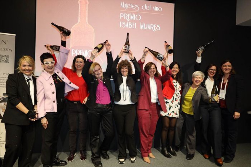 Adriana Ochoa, de Bodegas Ochoa, premiada en la Barcelona Wine Week