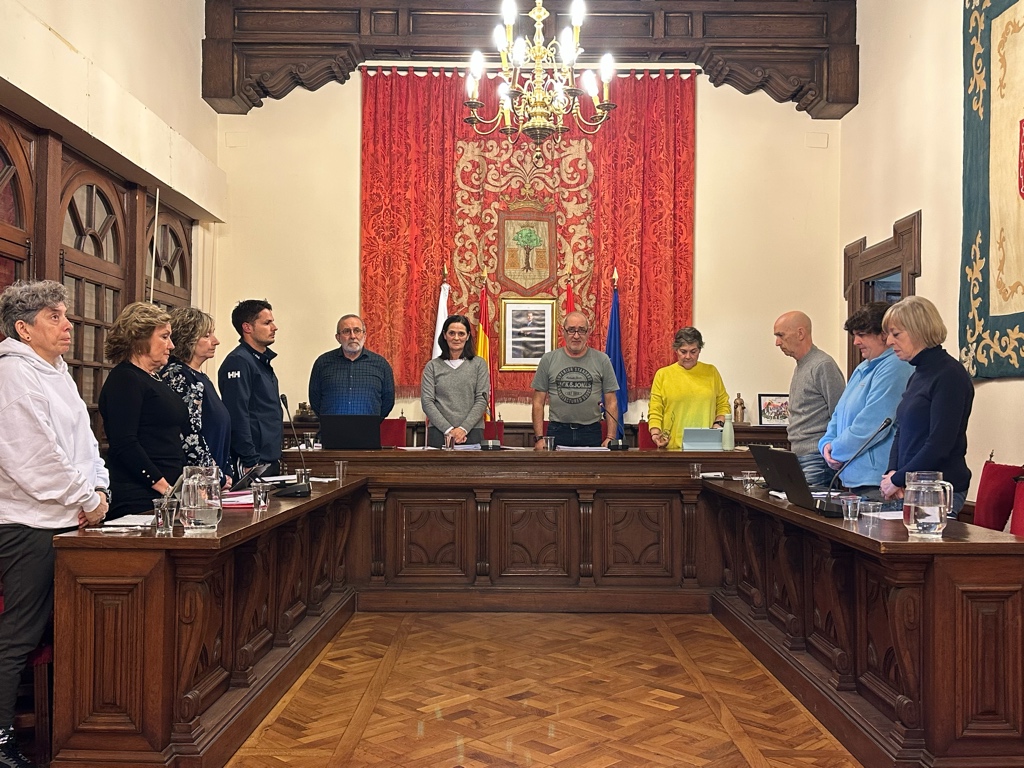 El Pleno de Olite aprueba por unanimidad la mayor�a de los puntos y da la bienvenida a una nueva secretaria municipal