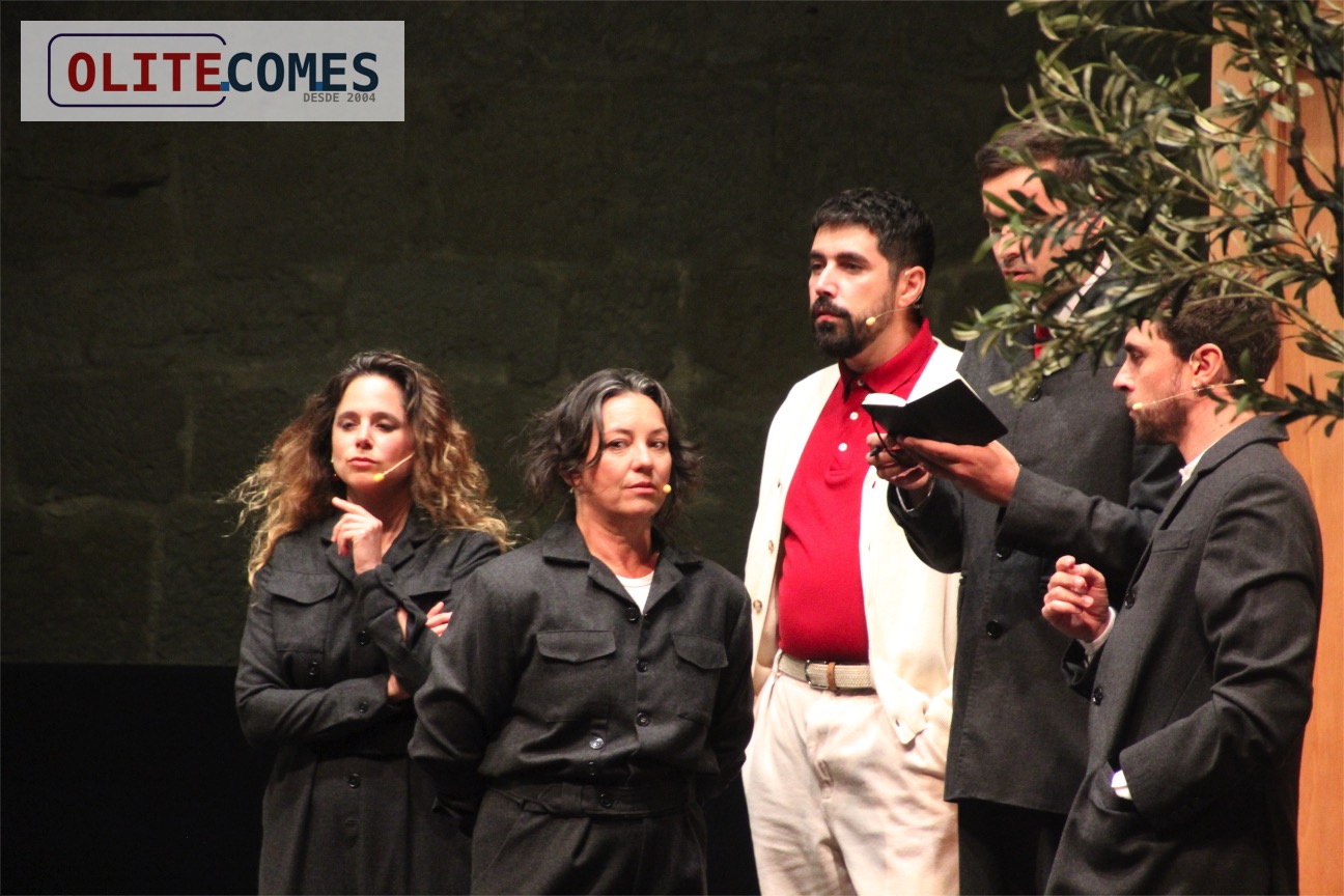 La Cava vuelve a llenarse en la recta final del Festival de Teatro de Olite con la representaci�n de Niebla